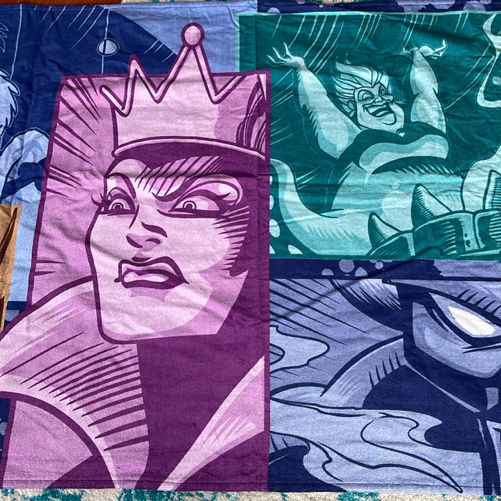 Disney Villains towel. Authentic park merch. New with tags